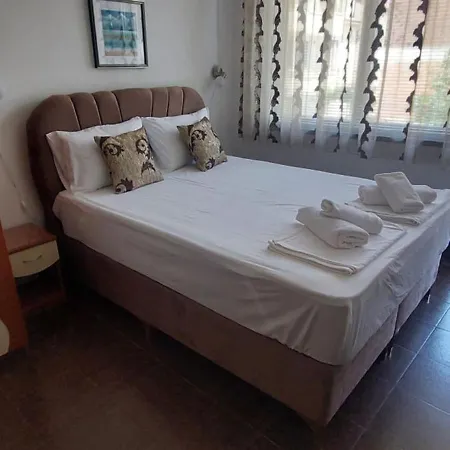 Casa de hóspedes Rositsa Kiten 2*